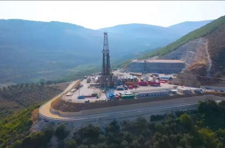 Eksperti i ekonomisë: Nafta e Shqipërisë e pastër, ka shumë pak nevojë për përpunim