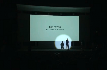 Përmbyllet festivali ‘Dokufest’, filmi ‘Drifting’ e fiton çmimin kryesor