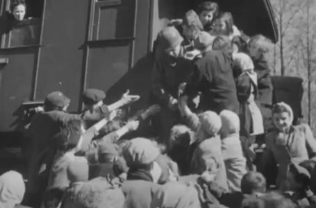 Historike/ Publikohen pamjet e shpëtimit të mijërave të burgosurve hebrenj nga një tren nazist
