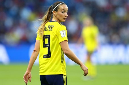 Kosovare Asllani kritikon federatën italiane: Ndeshje në pyll, pamë më shumë kafshë se njerëz