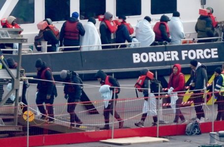 “Politika sekrete” e Zyrës së Brendshme britanike bllokoi qëndrimin e azilkërkuesve, edhe atyre shqiptarë