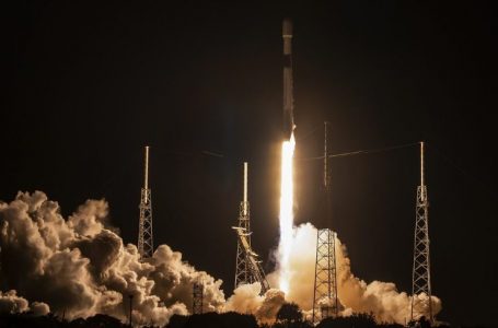 Musk planifikon të dërgojë robotë në Mars deri në fund të vitit 2026