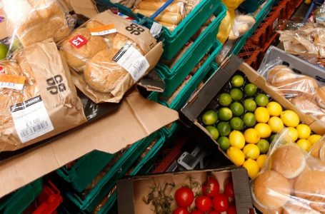 Brukseli synon që supermarketve t’ua bëjë obligative dhurimin e ushqimeve të pashitura
