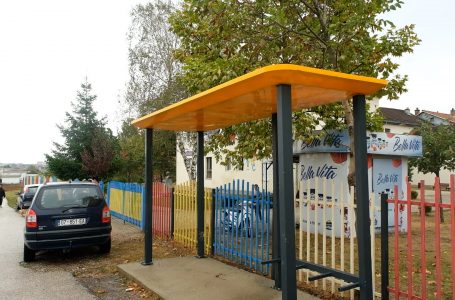 Fëmijët e fshatrave Zhub, Vogovë e Prush pa transport, DKA thotë që tenderët po dështojnë