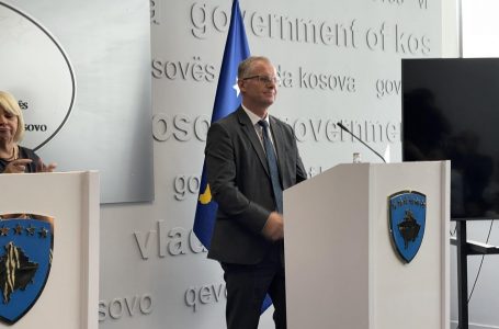 Bislimi thotë se mediet i’a shtrembëruan deklaratën: Kosova s’ka hequr dorë nga njohja de-fakto nga Serbia