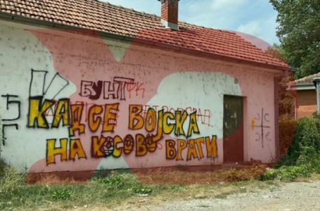 “Kur ushtria të kthehet në Kosovë”, grafiti që paralajmëroi sulmin terrorist