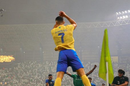 Cristiano Ronaldo shënoi ‘gol fantazmë’ ndaj Al Ahli, portieri nuk mundi të shihte asgjë