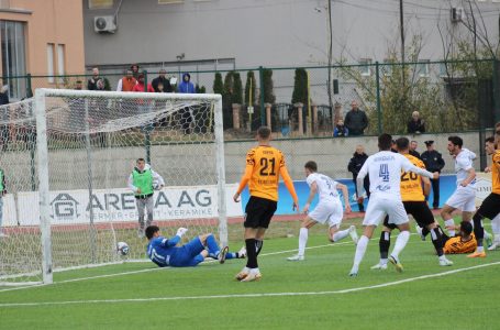 Asnjë skuadër me bilanc të 100 për qind – Llapi dhe Ballkani në krye të Superligës së Kosovës në futboll