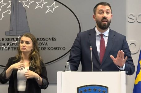 Ministri Krasniqi kundër Borrellit: Zgjedhjet në Veri veç përmes peticionit