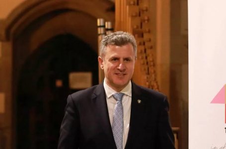 Ambasadori i Kosovës në Britani: Nuk mund të lejojmë që historia të përsëritet