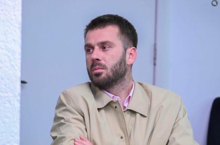 Këshilltari i Konjufcës: Serbët e veriut nuk e përkrahën krimin e orkestruar nga Serbia, Vuçiqi ua faturoi atë