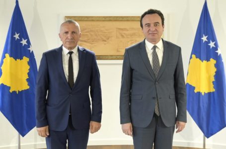 Kurti takon Kamberin, iniciativat e shqiptarëve në Luginë po pengohen nga kreu i Parlamentit të Serbisë