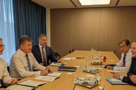 Lajçak takim urgjent me Escobarin dhe këshilltarët e Scholzit, Macronit, Melonit: Konsultime intensive për Kosovën