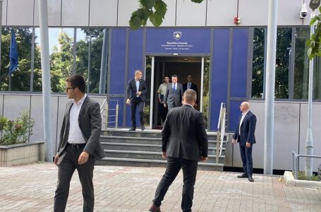 Kryeministri Kurti udhëton për në Zvicër