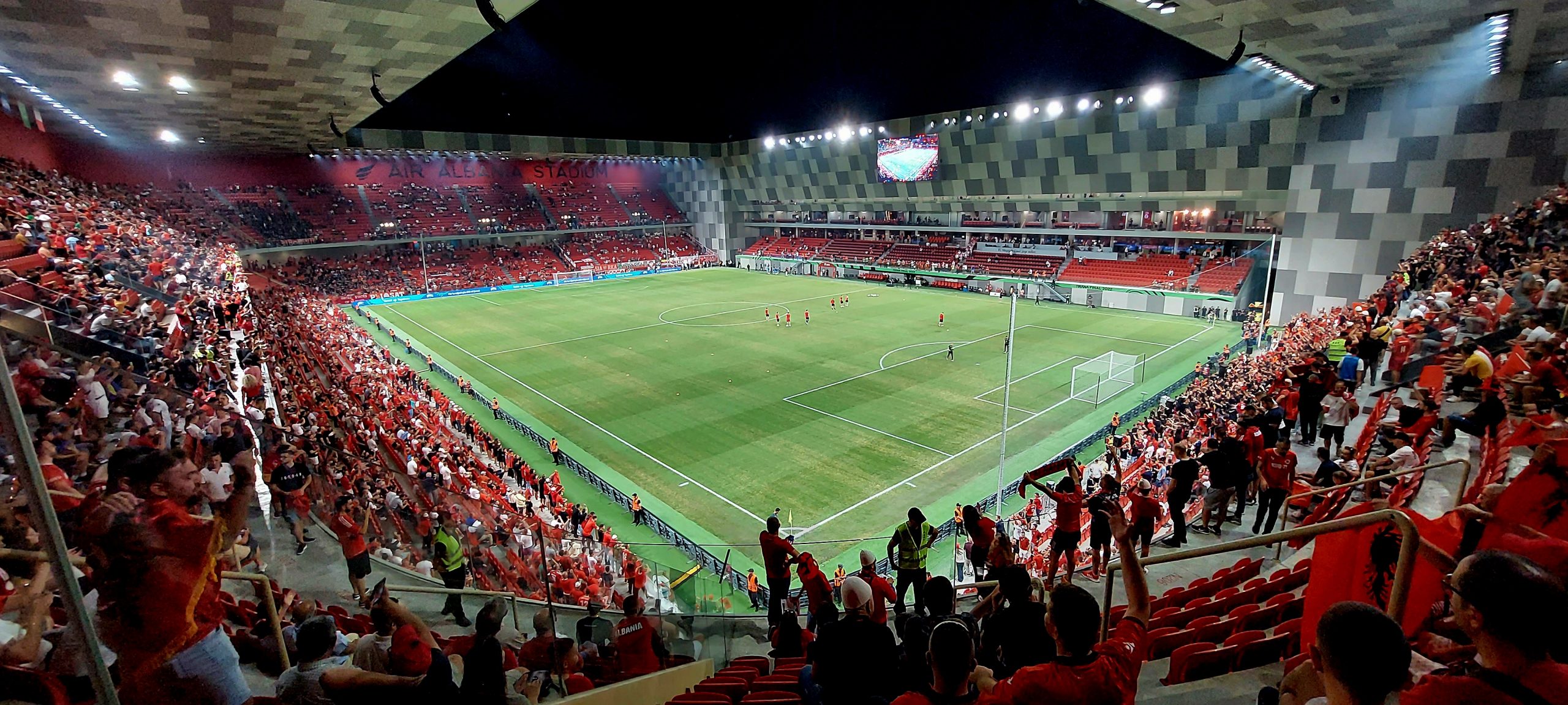 Sfida ndaj Çekisë/ Interesimi për bileta është i jashtëzakonshëm, mbi 200 mijë tifozë duan të futen në stadium