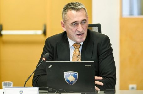 Rashiq: Vuçiqi nuk mund të thotë asnjë fjali pa gënjeshtra, insinuata dhe manipulime