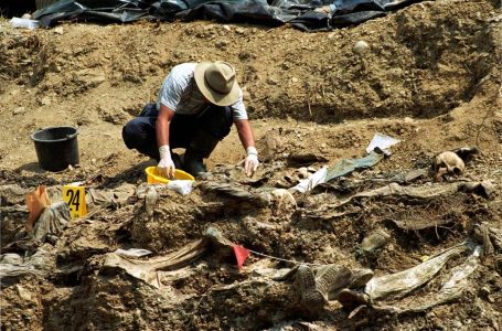 Arrestohen disa të dyshuar për gjenocidin në Srebrenicë