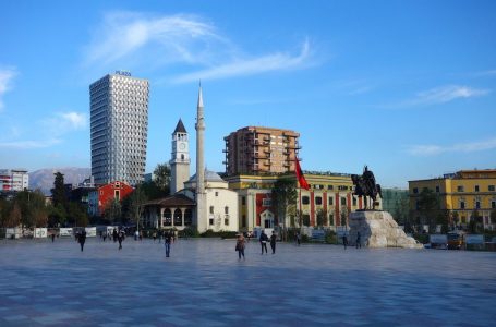 Shqipëria regjistron suficitin më të madh në histori gjatë këtij 10-mujori