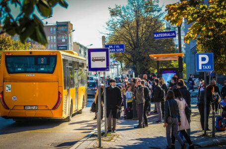 Autobusët e Trafikut Urban së shpejti me Wi-fi, Rama njofton se edhe pagesa e biletës do të mund të bëhet me SMS