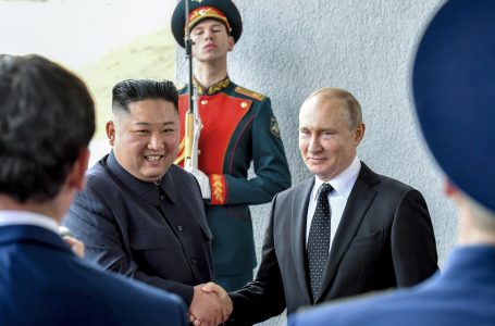 SHBA-ja paralajmëron Korenë e Veriut që të mos e furnizojë me armë Rusinë