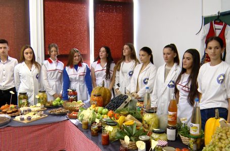 Shënohet “Darka e Lamës” në SHME “Kadri Kusari”
