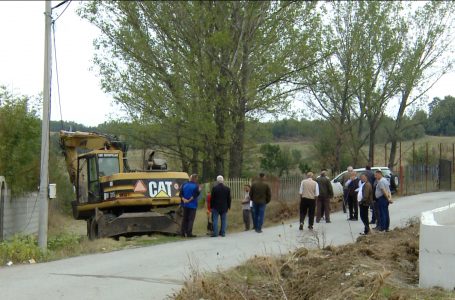 Komuna Gjakovës investon në infrastrukturën rrugore të fshatit Damjan