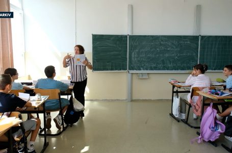 DKA: 13 mësimdhënës po punojnë në gjendje të rënduar shëndetësore në komunën e Gjakovës