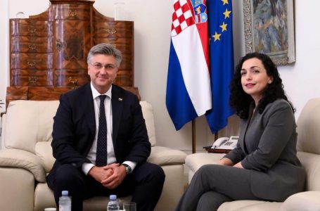 Osmani takohet me kryeministrin kroat: Serbia të mbahet përgjegjëse për agresionin kundër Kosovës