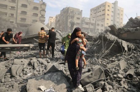 “Lindim 6 fëmijë; 2 fëmijë për të na i vrarë Izraeli, 2 për të punuar, 2 për t’u shkolluar”, deklarata e dhimbshme e nënave në Gaza