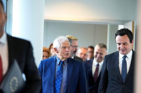 Kryeministri Kurti arrin në Bruksel, nis takimet me udhëheqësit evropianë