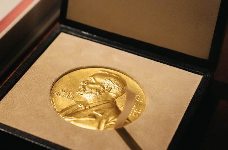 Shpallen fituesit e Çmimit Nobel në Ekonomi