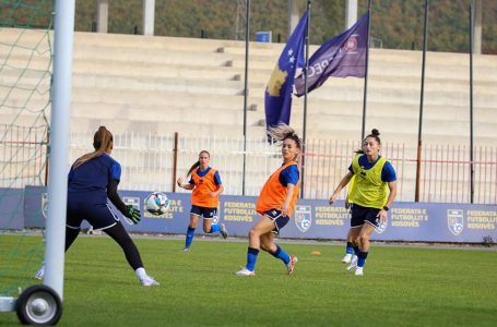 Kosova zhvillon stërvitjen e fundit para ndeshjes me Maqedoninë e Veriut