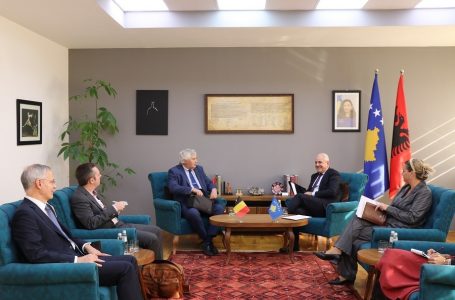 Sveçla: Kosova është e angazhuar maksimalisht në luftimin e migrimit të parregullt