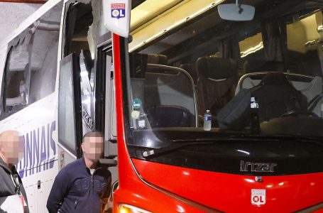 Kaos në Marseille, braktiset ndeshja pas sulmit të autobusit të Lyon-it