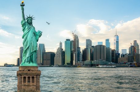 Si sot 137 vite më parë, “Statuja e Lirisë” u vendos në New York