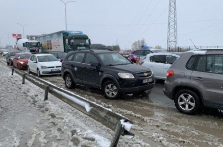 79 aksidente trafiku gjatë 24 orëve, shkak reshjet e borës