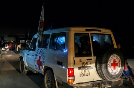 Izreali sot do të lirojë 42 të burgosur palestinezë – Hamasi do t’i lë të lirë 14 pengje izraelite