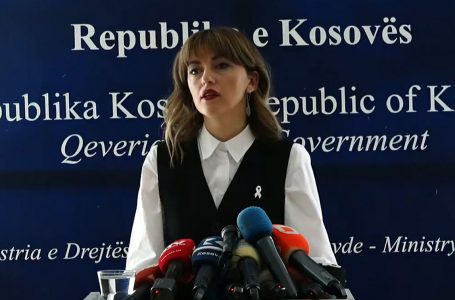 “Po ta dija, do ta thosha” – Albulena Haxhiu e pranon që s’ka asnjë provë për “vrasjen e Astrit Deharit”
