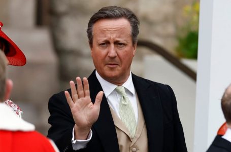 Rikthehet David Cameron, emërohet sekretar i Jashtëm i Britanisë së Madhe