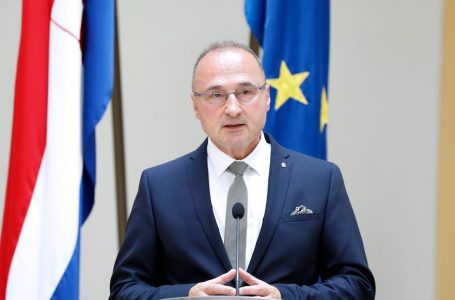 Kroacia i kërkon Serbisë të ndalojë së destabilizuari Kosovën