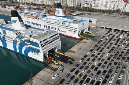 Rikthehet lundrimi në brigjet e Adriatikut, nisen tragetet nga Porti i Durrësit dhe i Barit