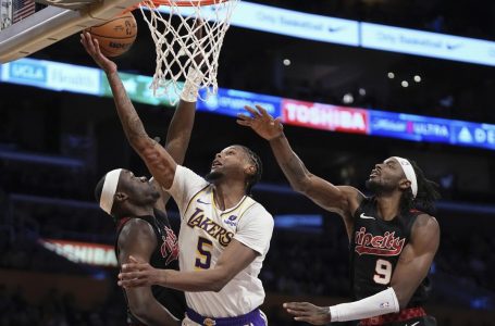 Lakers vazhdon me fitore, mposht Portlandin