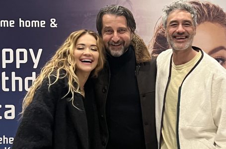 Rita Ora për ditëlindje vjen në Kosovë bashkë me bashkëshortin