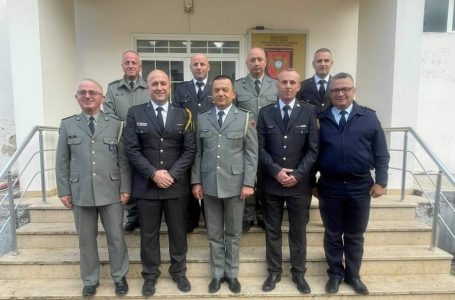 ​Ushtria e Kosovës dhe e Shqipërisë takohen për të avancuar bashkëpunimin