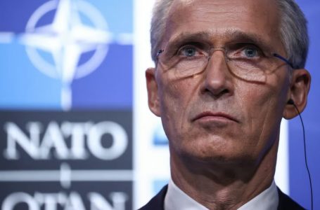 Stoltenberg paralajmëron se NATO duhet të përgatitet për ‘lajme të këqija’ nga Ukraina