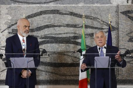 Antonio Tajani sot në Tiranë, në fokus marrëveshja për emigrantët