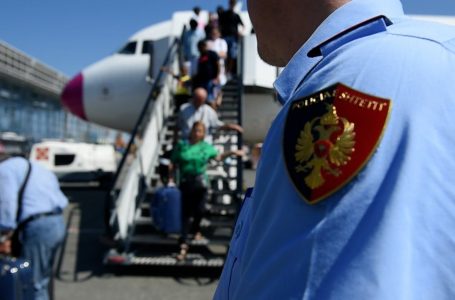 Fluks në pikat kufitare/ Sa qytetarë kanë hyrë në Shqipëri në 24 orët e fundit