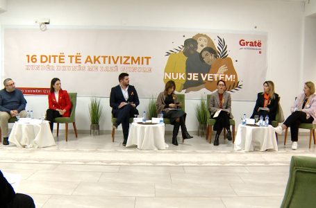 Ministrja Albulena Haxhiu takim me gratë e Gjakovës, diskuton kundër dhunës në baza gjinore