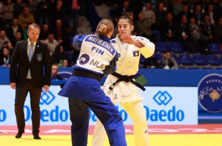 Distria dhe Nora humbin në gjysmëfinale, kërkojnë medaljen e bronztë në repesazh