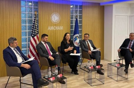 Përfaqësuesit e institucioneve të energjisë diskutojnë me bizneset për sigurinë e furnizimit